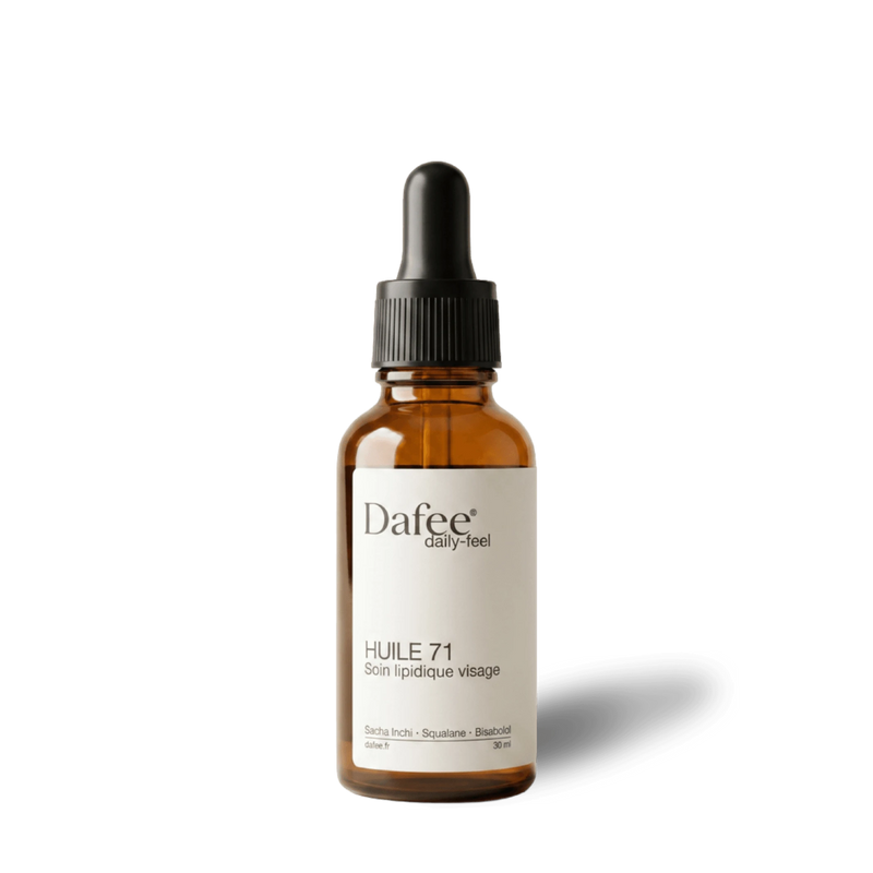 A brown glass dropper bottle with a white label featuring the text Dafee daily-feel HUILE 71, centered against a solid black background.